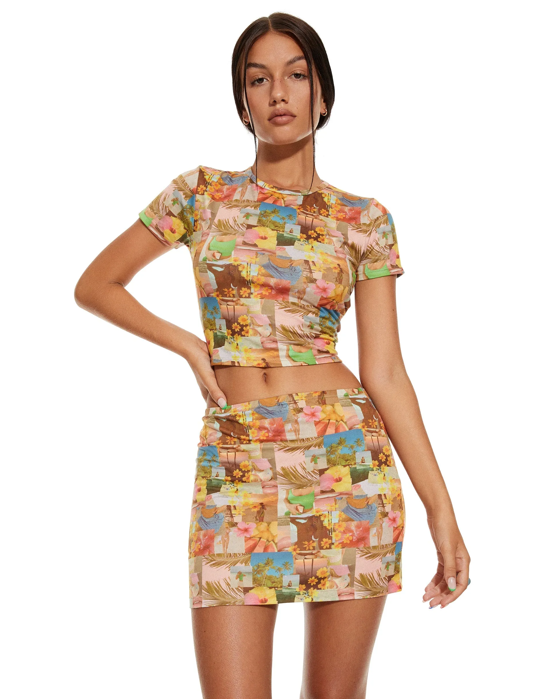 MOTEL X BARBARA Guida Mini Skirt in 90s Tropical Collage